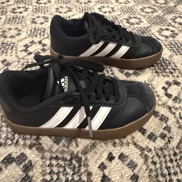 Adidas Kids VI Court Shoe - Picture 8 of 8